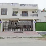 Shree Hotel